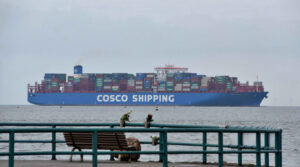 Containerfrachter vor Hooksiel