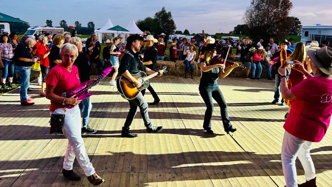 Country Festival in Hooksiel mit den  Rmblin Boots